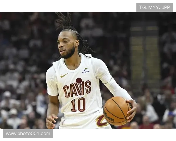 加兰表现平平14投6中贡献15分5篮板10助攻5失误球队状态堪忧